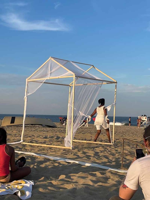 Siren Arts / Holly Bass